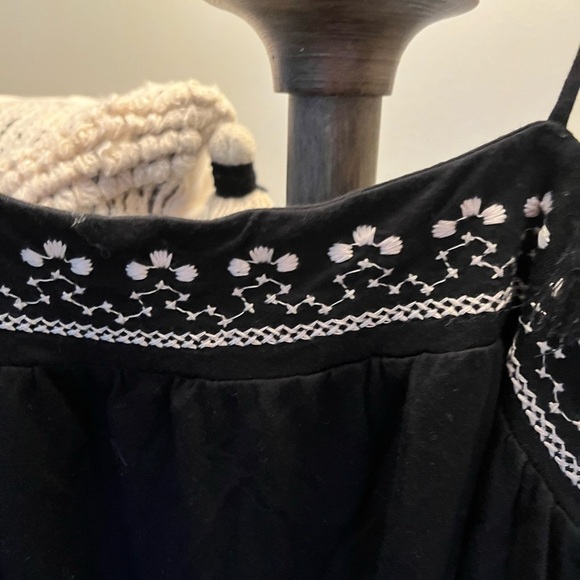 Black American Eagle size small tank top - Picture 5 of 5